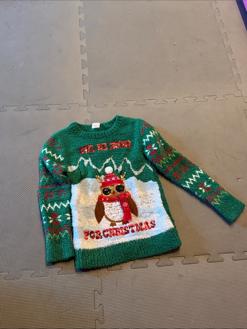 Holiday Time Green Penguin Christmas Crewneck Sweater with Red Accents
